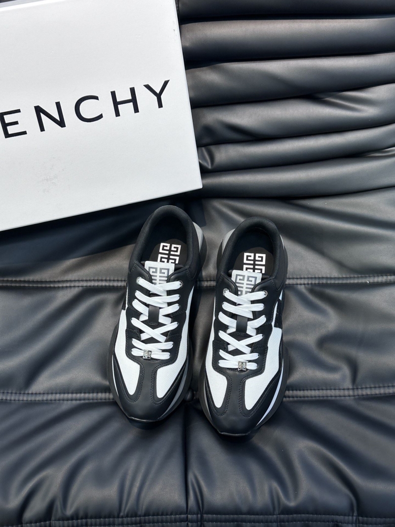 Givenchy Sneakers